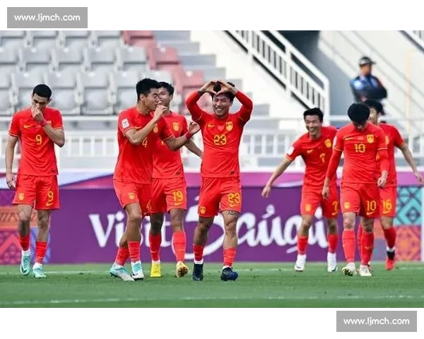 激情再现中国队对阵伊拉克经典之战全场回放深度解析精彩瞬间回顾