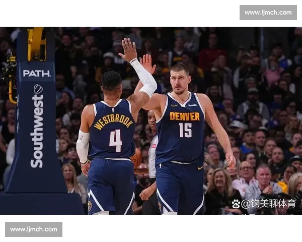 掘金对决快船西部强强碰撞季后赛走向引热议攻防博弈星光对撞成焦点